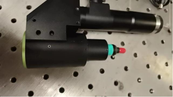 精密制造的革新：光譜共焦傳感器與工業(yè)視覺(jué)相機(jī)的融合